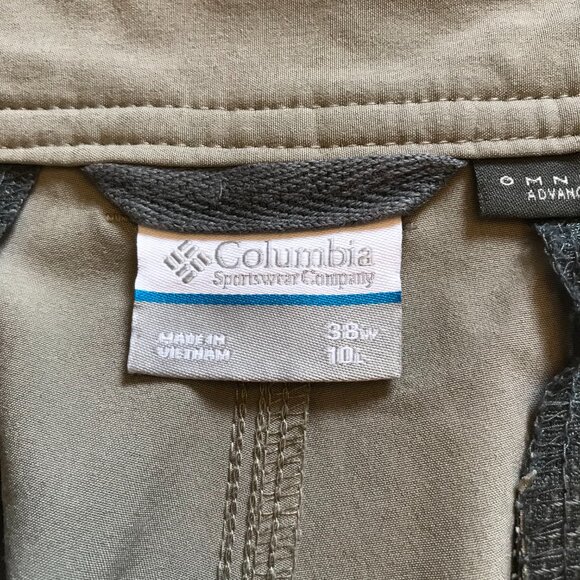 Columbia Regular Fit Flat Front Hybrid Shorts Mens 38 Gray 10" Inseam Polyester - Picture 6 of 11